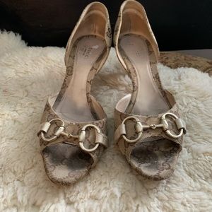 Vintage Gucci Pumps